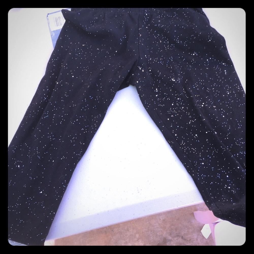 Black leggings